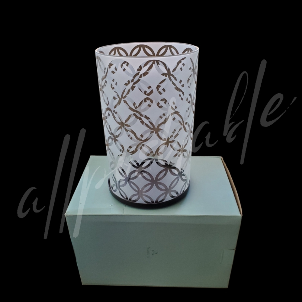 PartyLite Island Inspiration Pillar Hurricane